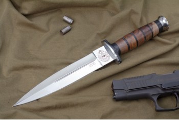Нож КО-2  с символикой Пограничная служба