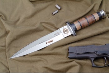 Нож КО-2 - кавказский орех/кожа с символикой СОБР