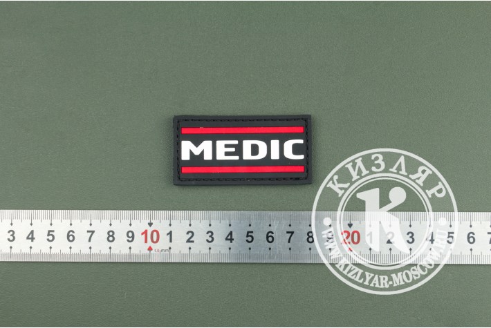 Нашивка из ПВХ MEDIC белый с красным на черном 70х35 