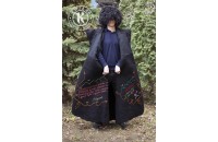 Бурка черная украшенная орнаментом 