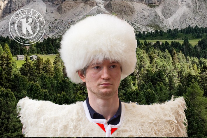 Папаха кавказская козья белая 